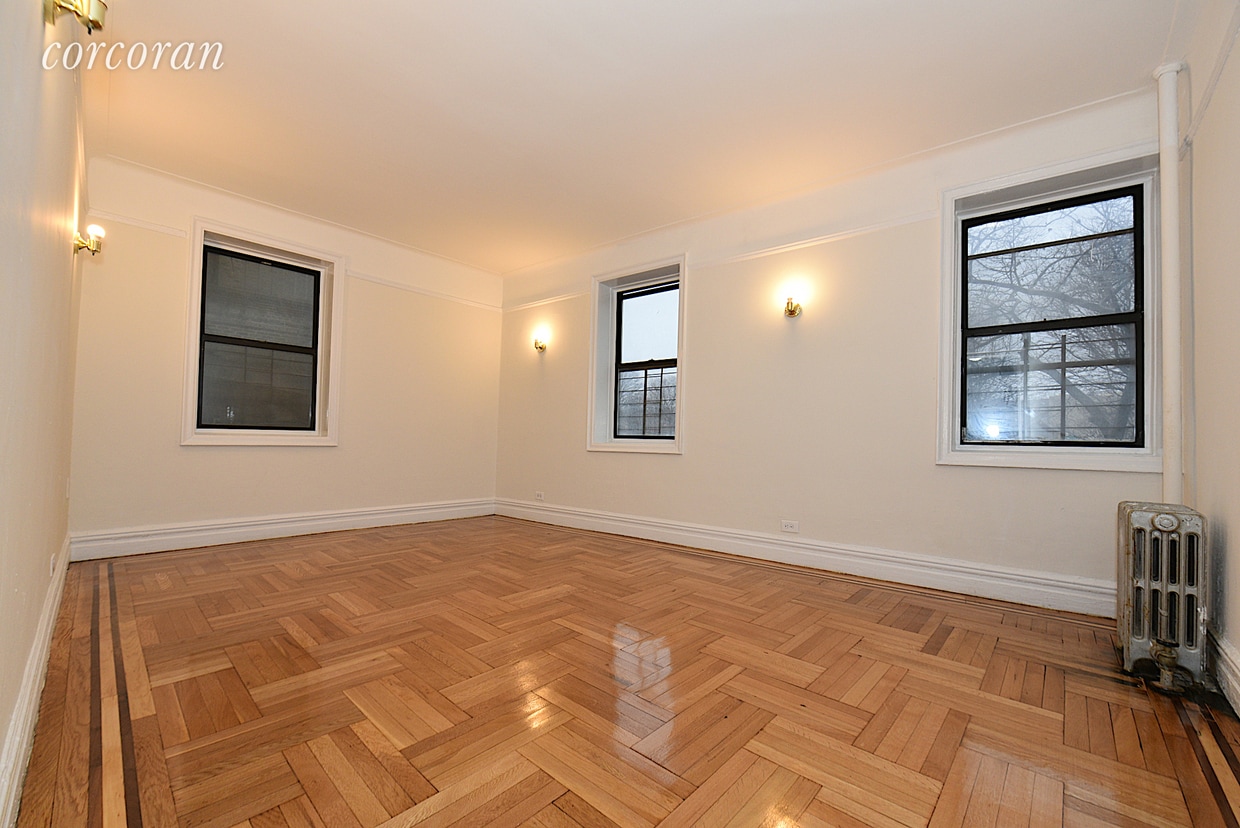 655 Pelham Pkwy N Unit 1G, The Bronx, NY 10467 Room for Rent in The