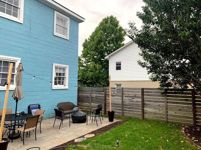 Foto del edificio - 7 Sheppard St