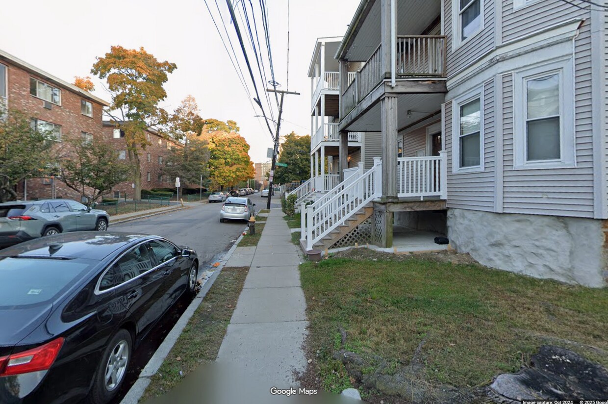 Primary Photo - 87 Gardner St