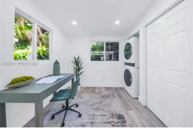 Building Photo - 15 Oviedo Ave