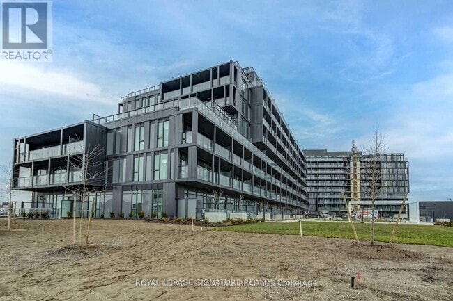 Building Photo - 3200 Dakota Cmn