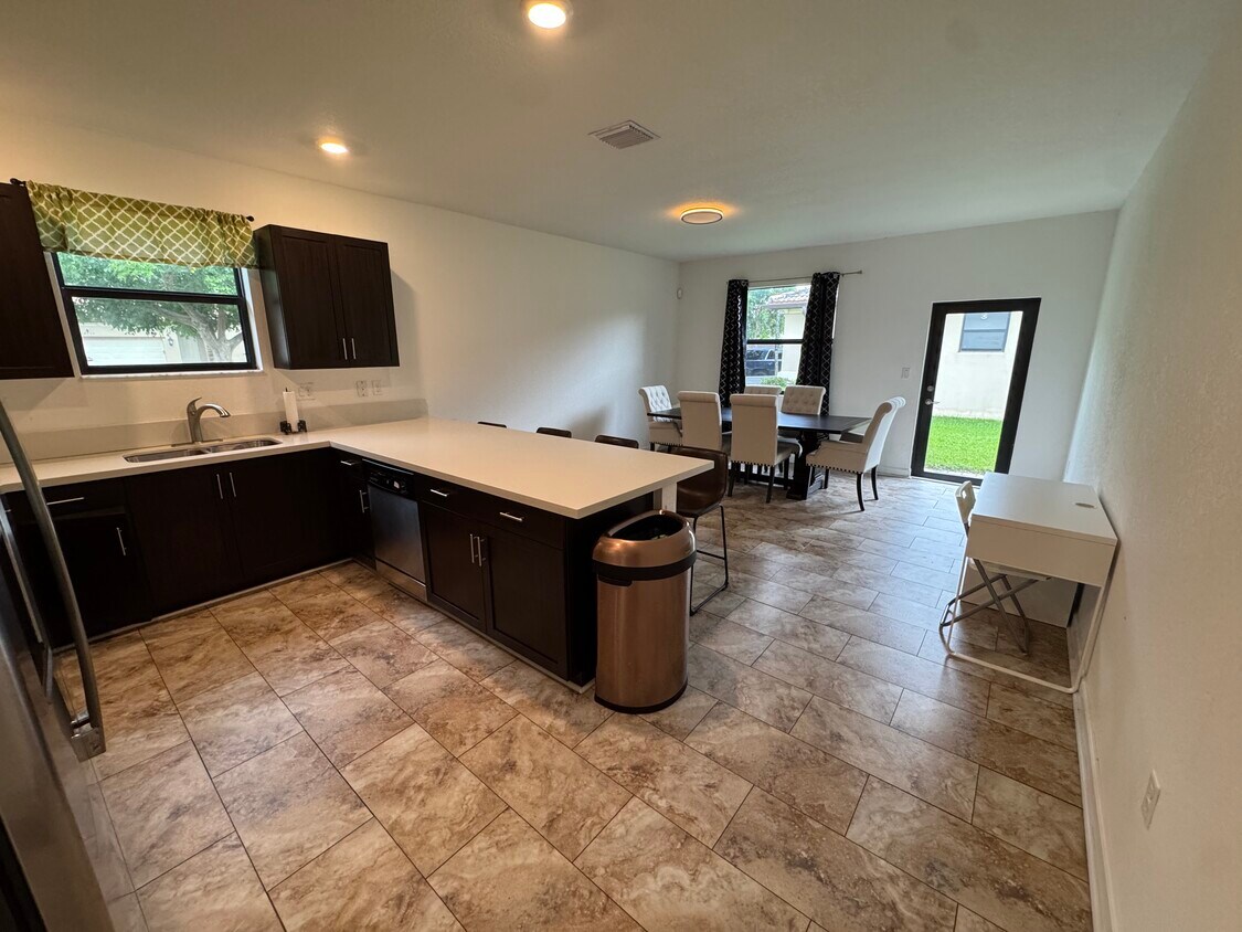 Primary Photo - 11504 SW 240th Terrace