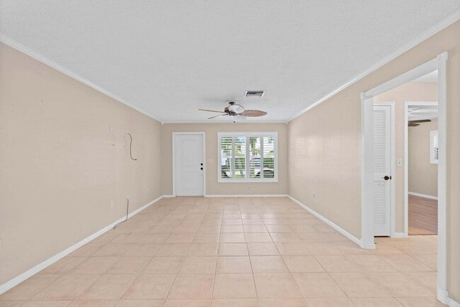 Building Photo - 226 Fordham Dr