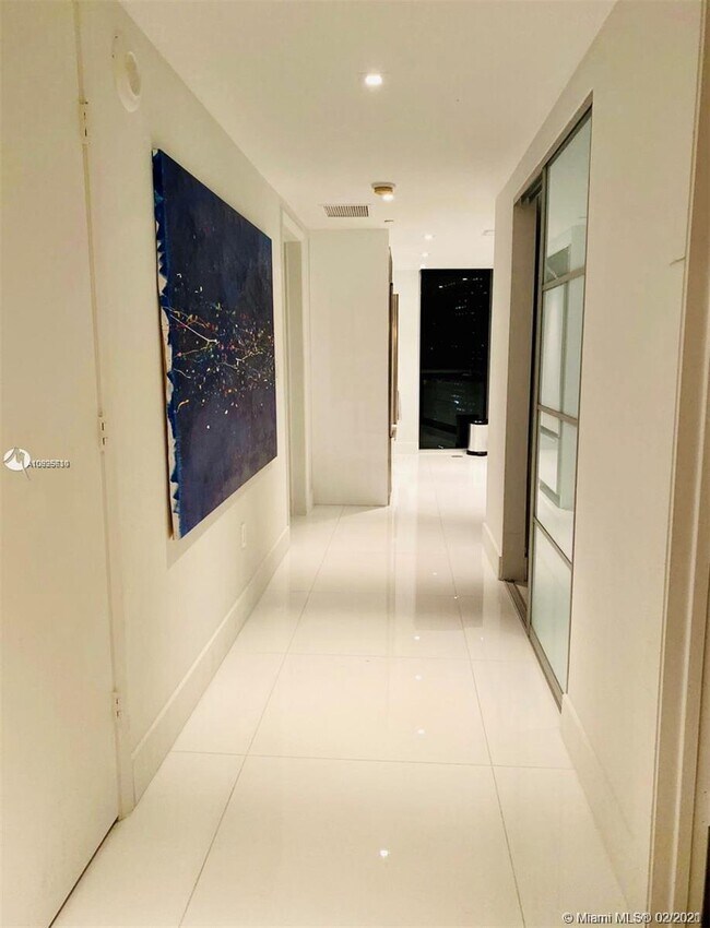 Foto del edificio - 495 Brickell Ave