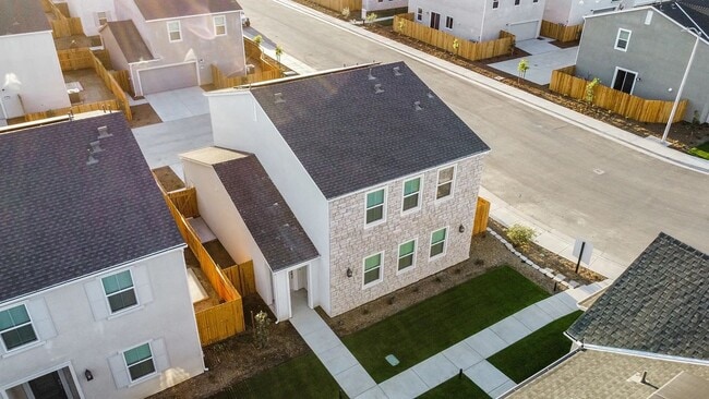 Building Photo - 12541 Camino Glorieta