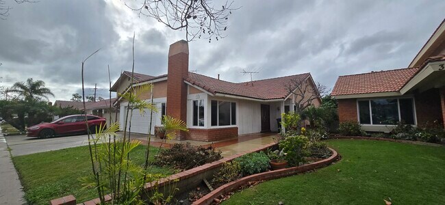 Foto del edificio - 3102 S Baker St