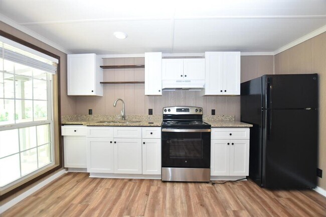Building Photo - 3118 Trail Loop S
