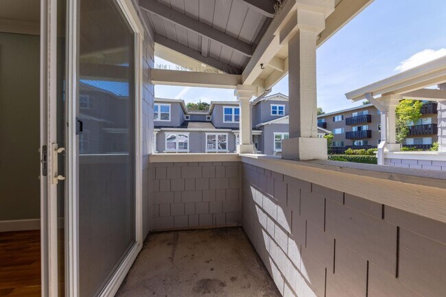 Foto del edificio - 200 Live Oak Way