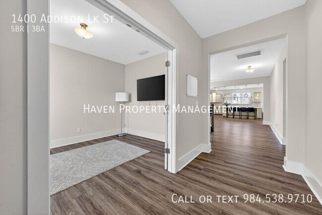 Foto del edificio - 1400 Addison Lk St
