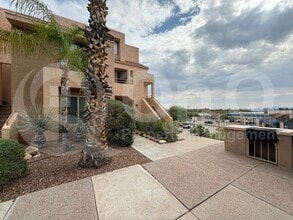 Building Photo - 5675 N Camino Esplendora
