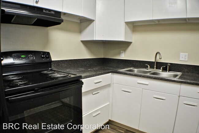 Foto del edificio - 10690-10720 W 7th Pl