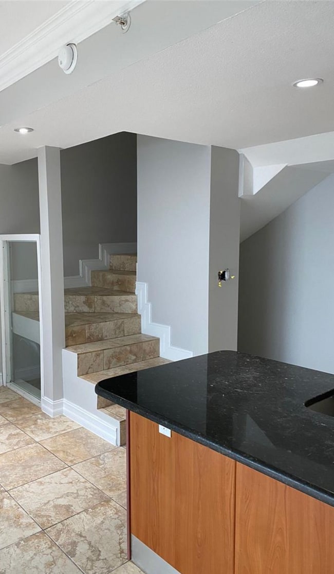 Foto del edificio - 235 SW 17th Rd