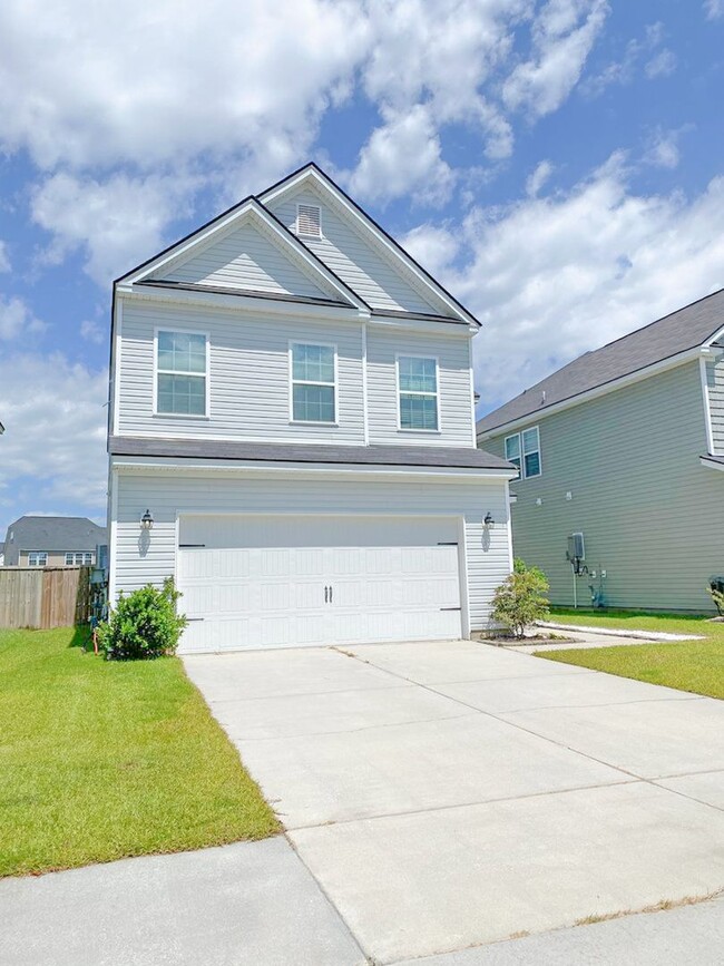 Building Photo - Lovely Cane Bay Home!!