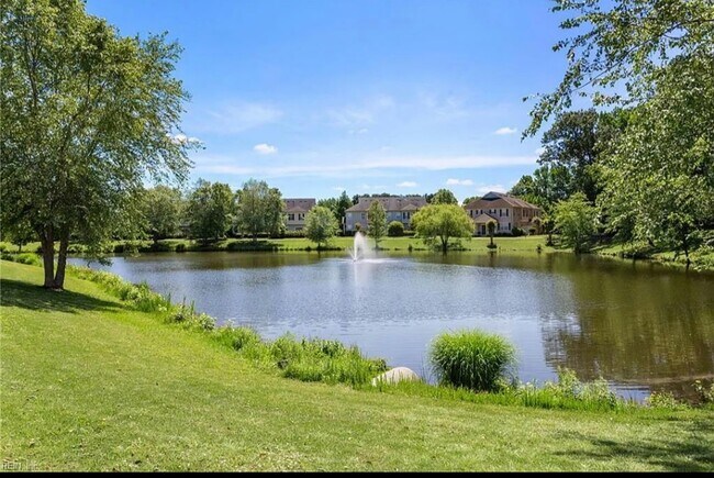 Foto del edificio - 1509 Pucknall Dr