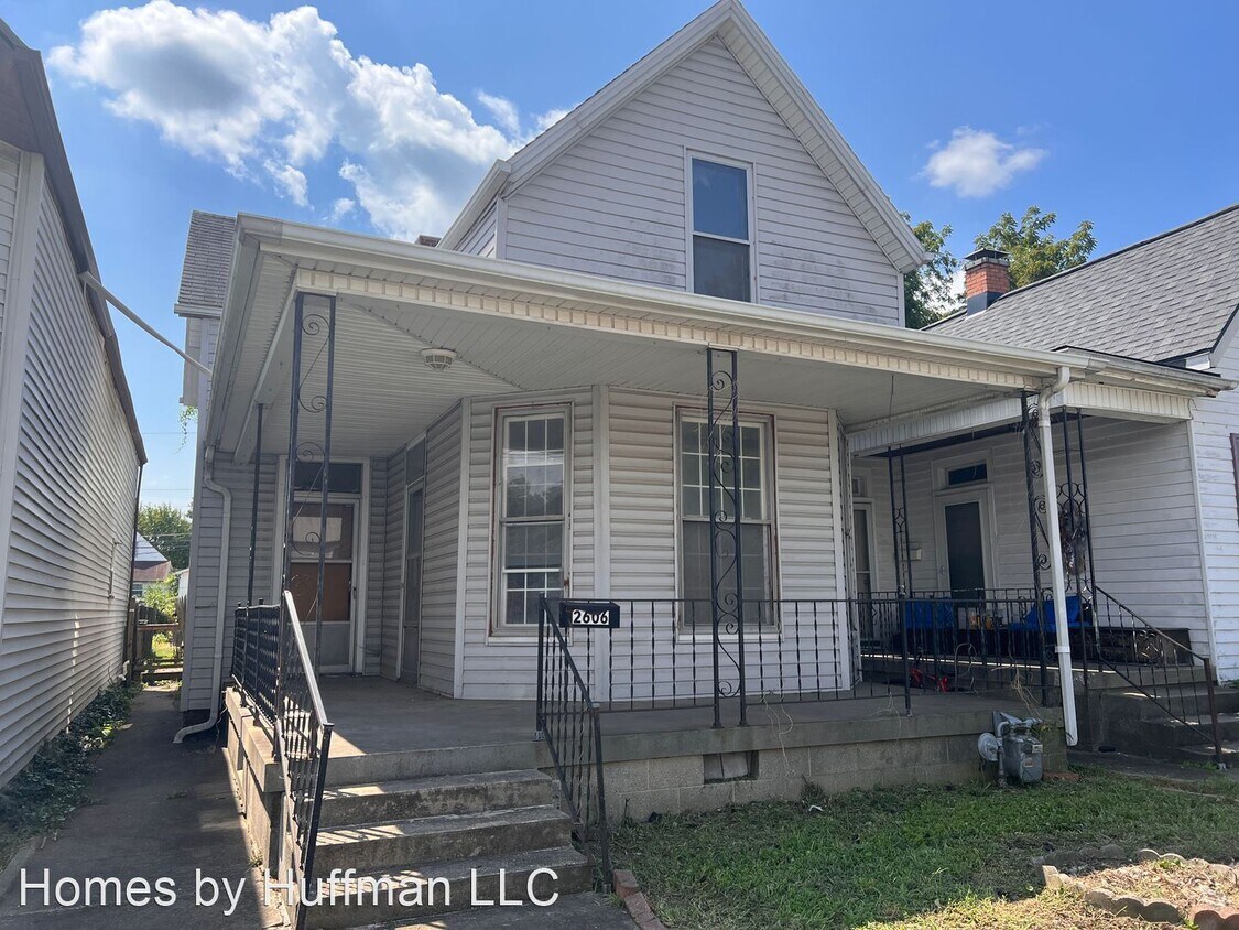 Primary Photo - 3 br, 1 bath House - 2606 West Illinois St...