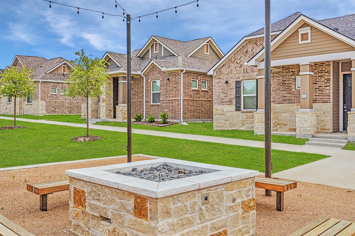 Foto del edificio - 5900 Co Rd 277