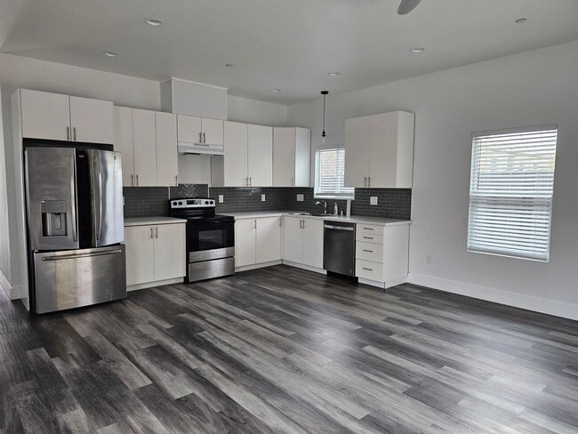 Photo - Sunny and Bright Newly Constructed 3-bedro... House