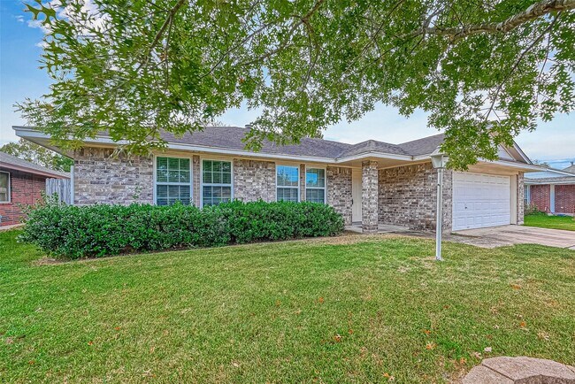 Foto del edificio - 9466 Coast Bridge St