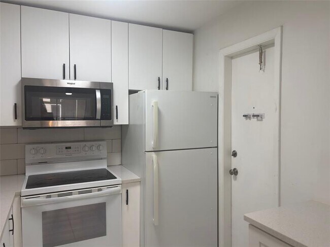 Foto del edificio - 618 NW 13th St