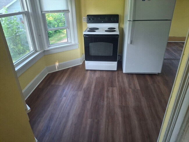 Foto del edificio - 208 N Cleveland St