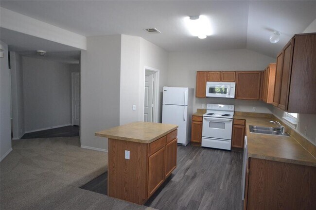 Foto del edificio - 2106 Kane Cove