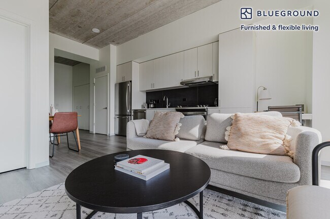 Foto del edificio - 343 W Schiller St