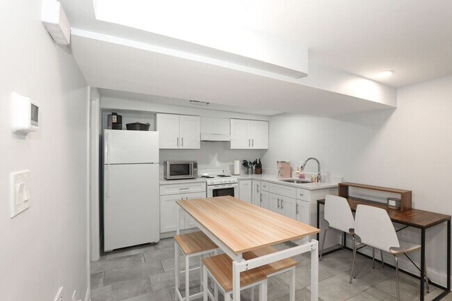 Foto del edificio - 2630 4th St NE