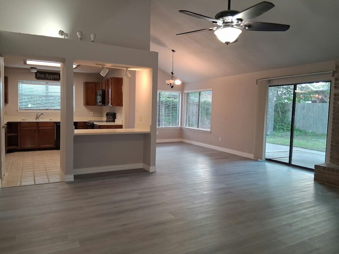 Foto principal - 2502 Livingston Ln