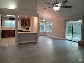 Building Photo - 2502 Livingston Ln