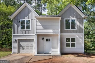 Building Photo - 6898 Babbling Brook Dr