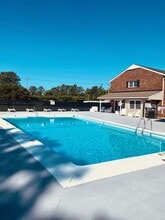 Building Photo - Cardinal Village