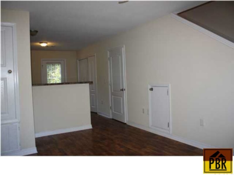 Foto del edificio - 6723 Harvell St