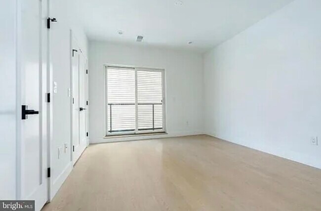 Foto del edificio - 1651 N 6th St