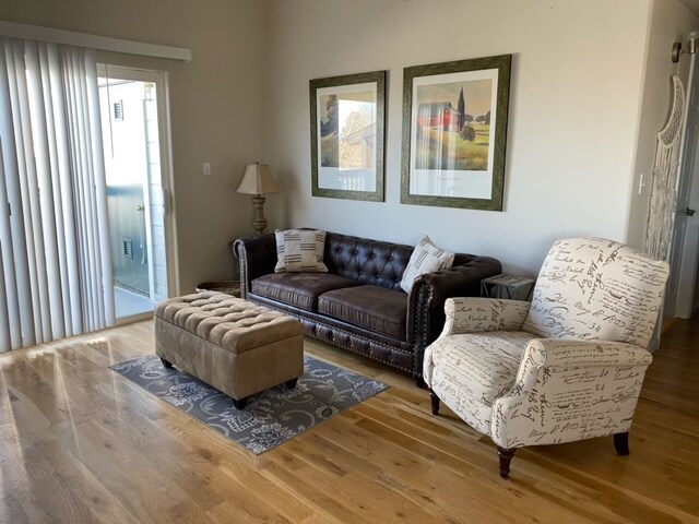 Foto principal - 8342 Pebble Creek Way