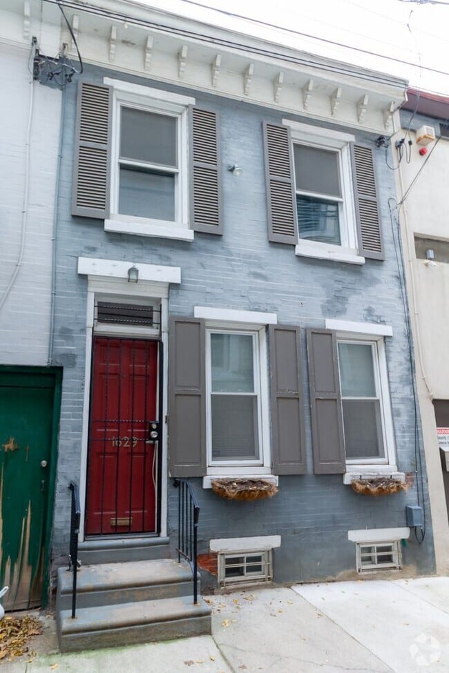 Building Photo - 1629 Addison St