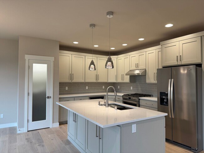 Building Photo - 1606 106th Pl SW