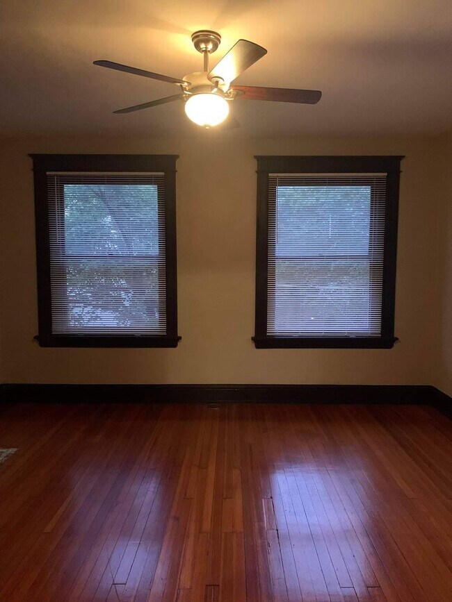 Foto del edificio - 2215 Victor St