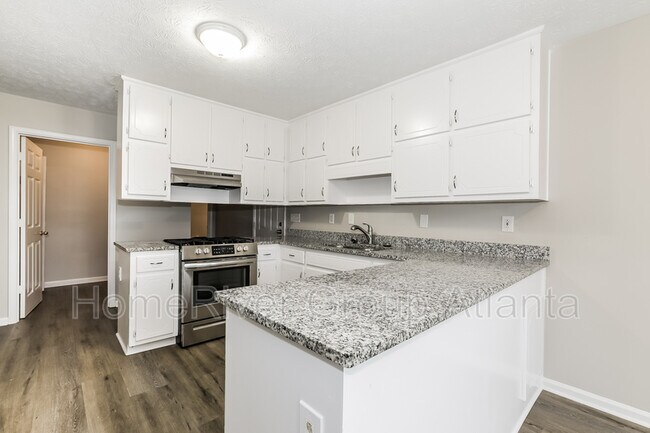 Building Photo - 240 Ashley Trace Dr