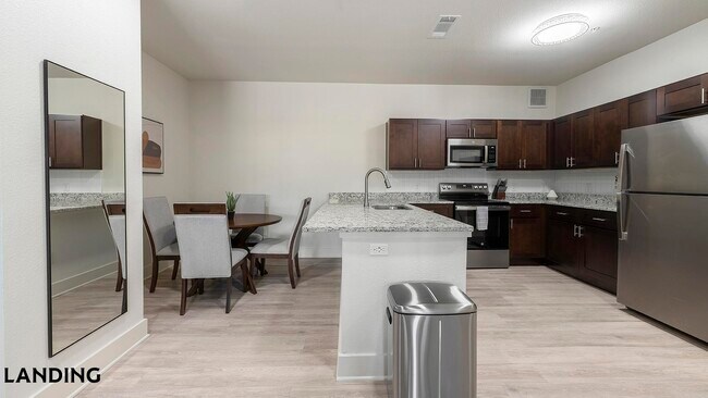 Foto del edificio - 2115 Windsor Blvd