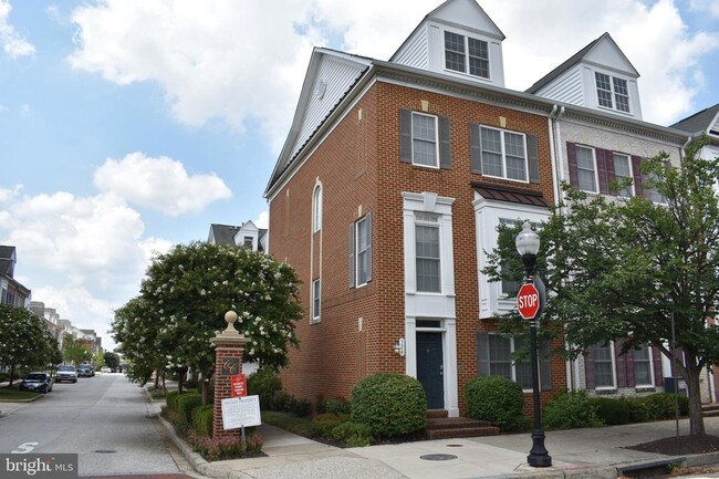 Photo - 324 Scott St Townhome