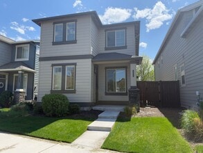 Building Photo - 3856 SW Coyote Ln