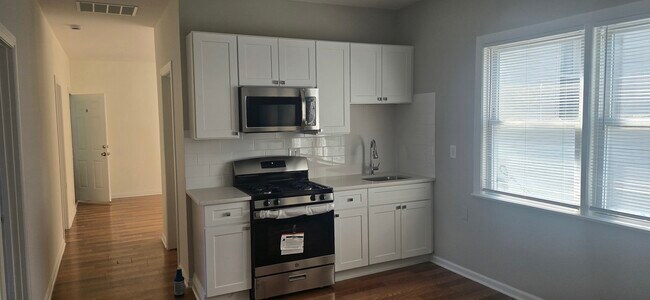 Foto del edificio - 8222 S South Shore Dr