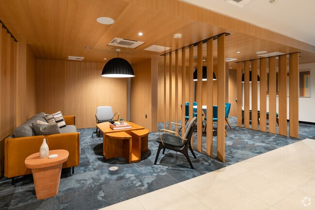 Co-Work Lounge - Jackson Apartments