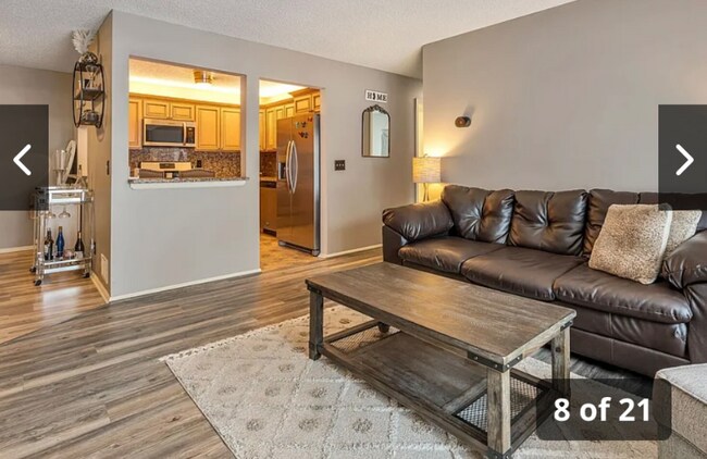 Foto del edificio - 226 Robertson Way