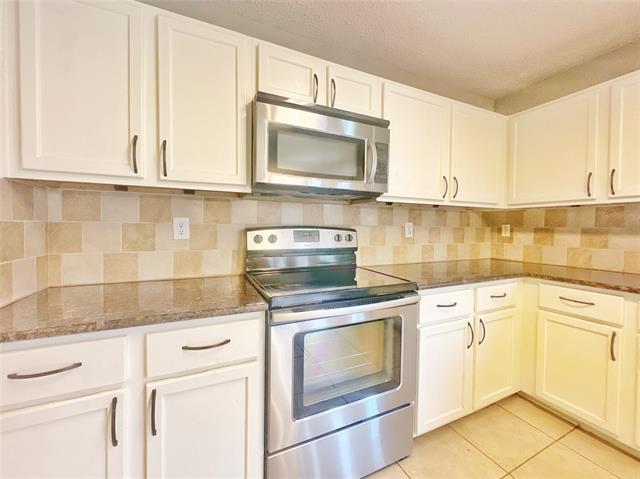 Foto del edificio - 4512 Bellcrest Dr