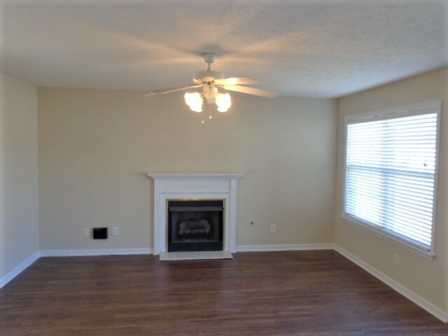 Foto del edificio - 498 Grayson Court