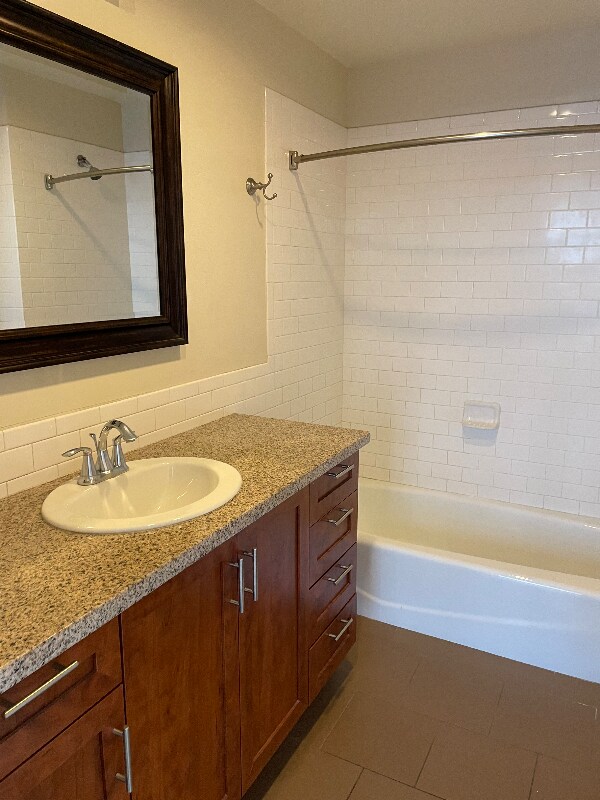 Foto del edificio - 315 W 5th St