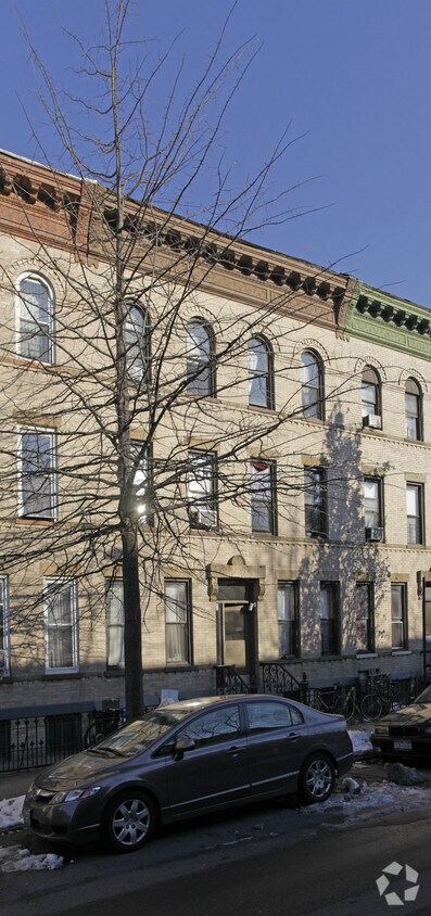 Primary Photo - 123 Freeman St