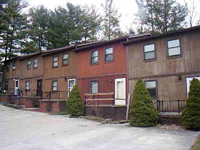 Primary Photo - 1693 Van Voorhis Rd