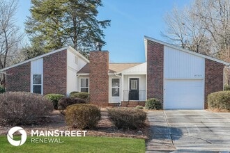 Building Photo - 2705 New Garden Rd E